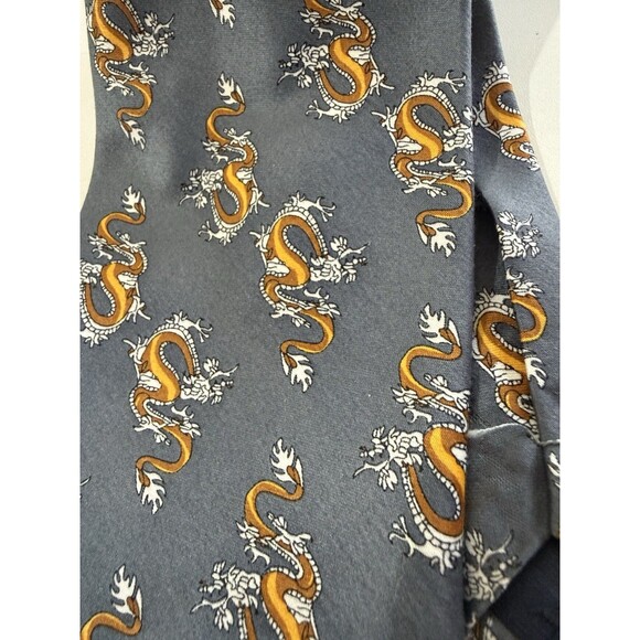Giorgio Armani Gray Gold 100% Silk Italy Handmade Dragon Print Tie Luxury - Picture 2 of 7